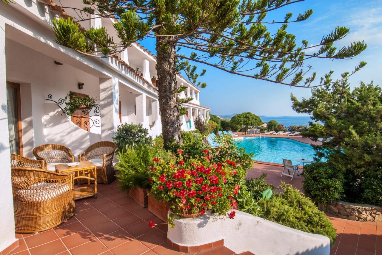 Hotel Punta Est Baja Sardinia Exterior foto