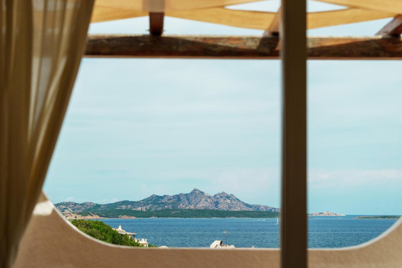 Hotel Punta Est Baja Sardinia Exterior foto