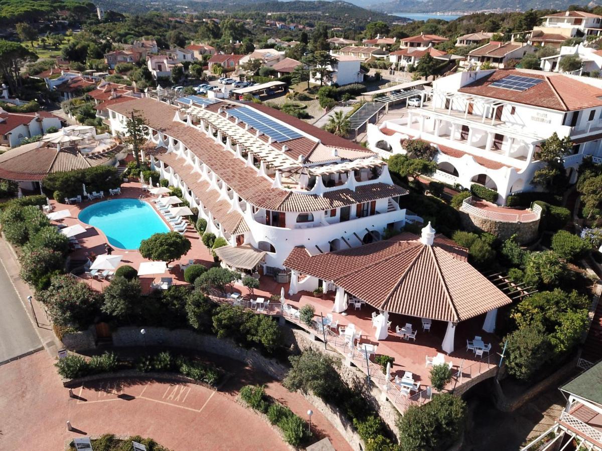 Hotel Punta Est Baja Sardinia Exterior foto