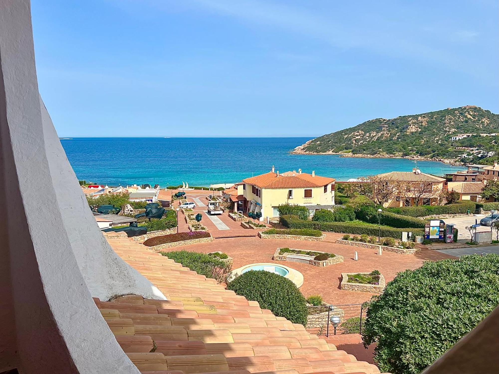 Hotel Punta Est Baja Sardinia Exterior foto